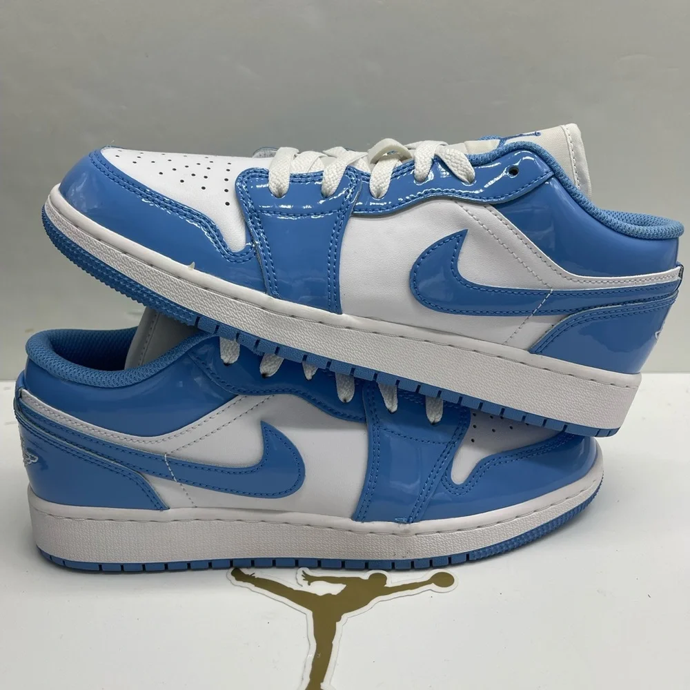 Jordan WMNS AIR JORDAN 1 LOW SE 
WHITE/LEGEND BLUE FZ3929 114
 Sneakers - Picture 14 of 16